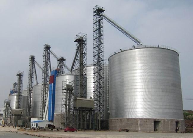 果洛大型钢板库构造参数及水泥储存质量